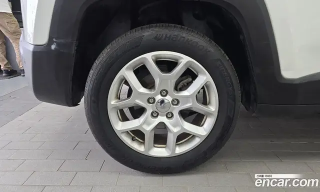 Jeep Renegade 2017 2.4 автомат (гидро), миниатюра 5 Jeep Renegade 2017 2.4 автомат (гидро), миниатюра 5