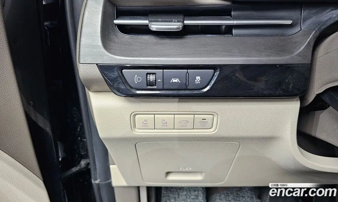 Kia Carnival 2023 2.2 автомат (гидро), фото 25 Kia Carnival 2023 2.2 автомат (гидро), фото 25