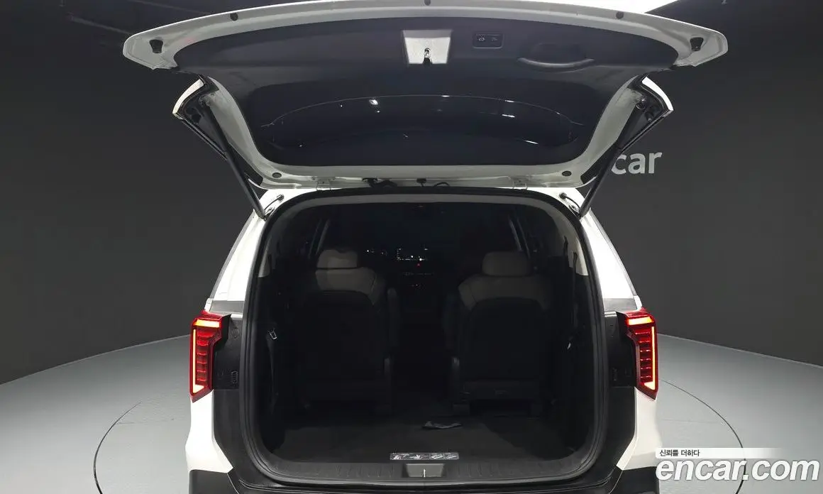 Kia Carnival 2024 1.6 автомат (гидро), фото 26 Kia Carnival 2024 1.6 автомат (гидро), фото 26