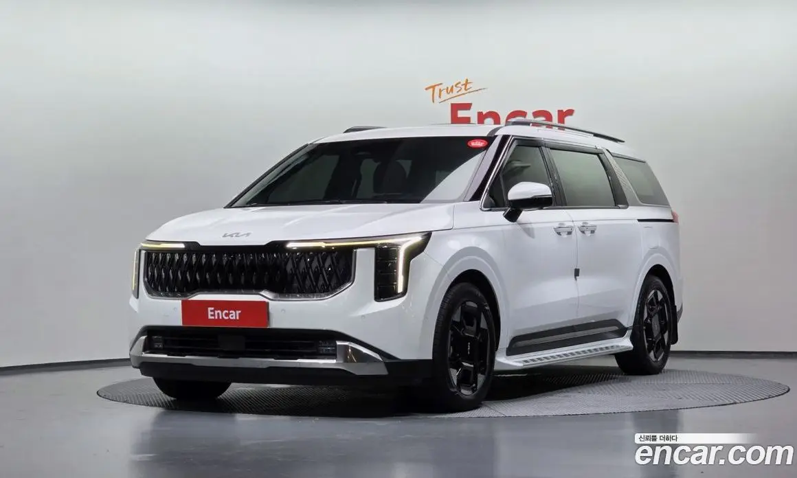 Kia Carnival 2024 1.6 автомат (гидро), фото 1