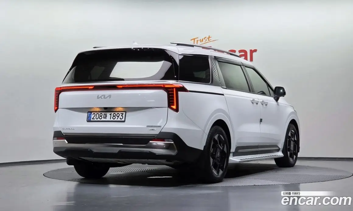 Kia Carnival 2024 1.6 автомат (гидро), фото 2
