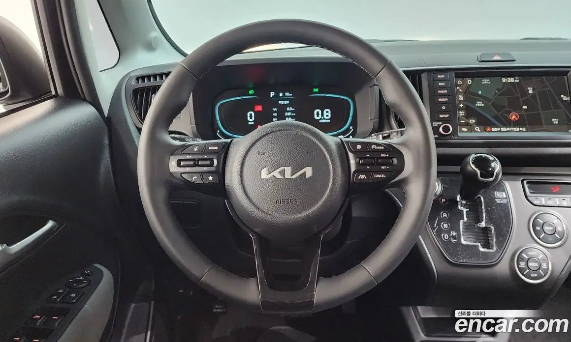 Kia Ray 2023 1.0 автомат (гидро), фото 18