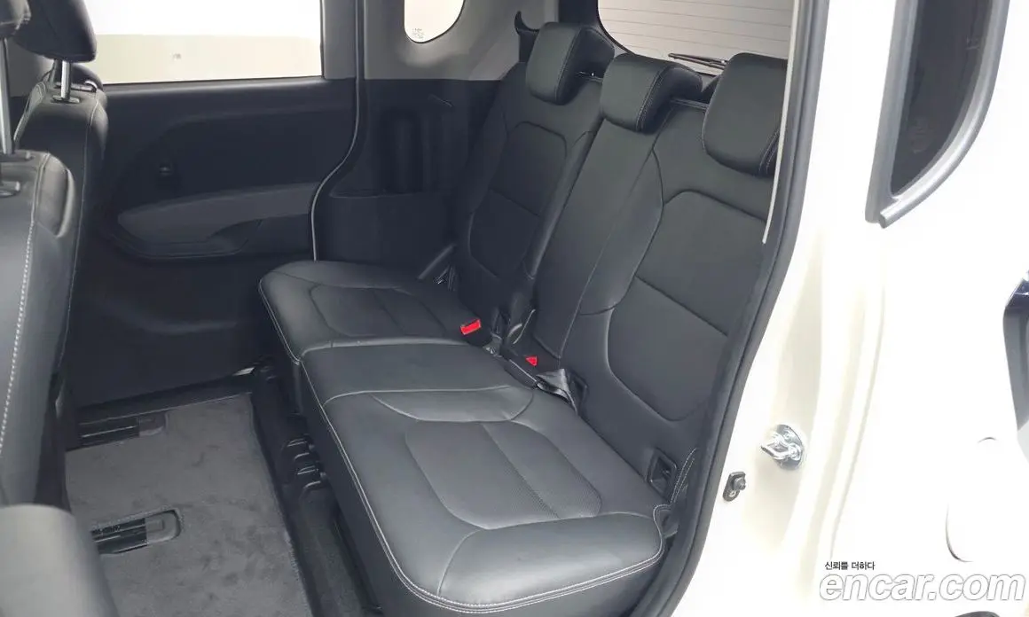 Kia Ray 2024 1.0 автомат (гидро), фото 16