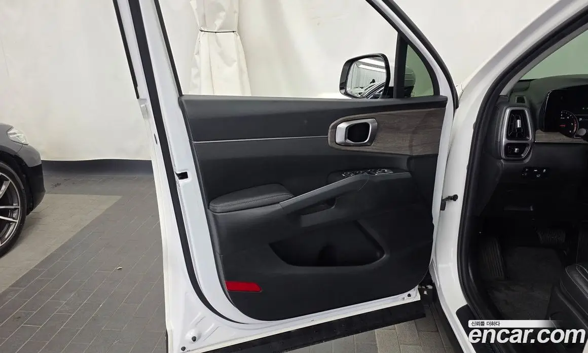 Kia Sorento 2021 2.2 автомат (гидро), фото 14 Kia Sorento 2021 2.2 автомат (гидро), фото 14