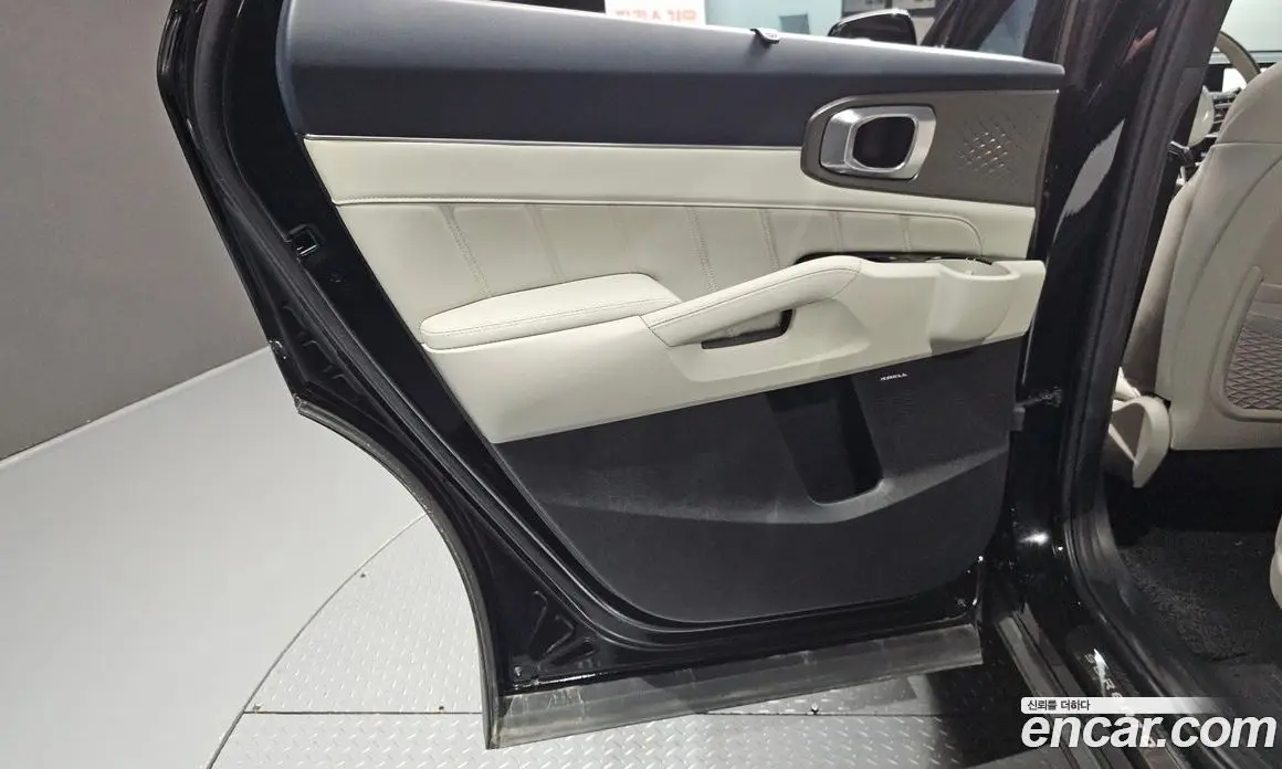 Kia Sorento 2025 1.6 автомат (гидро), фото 15