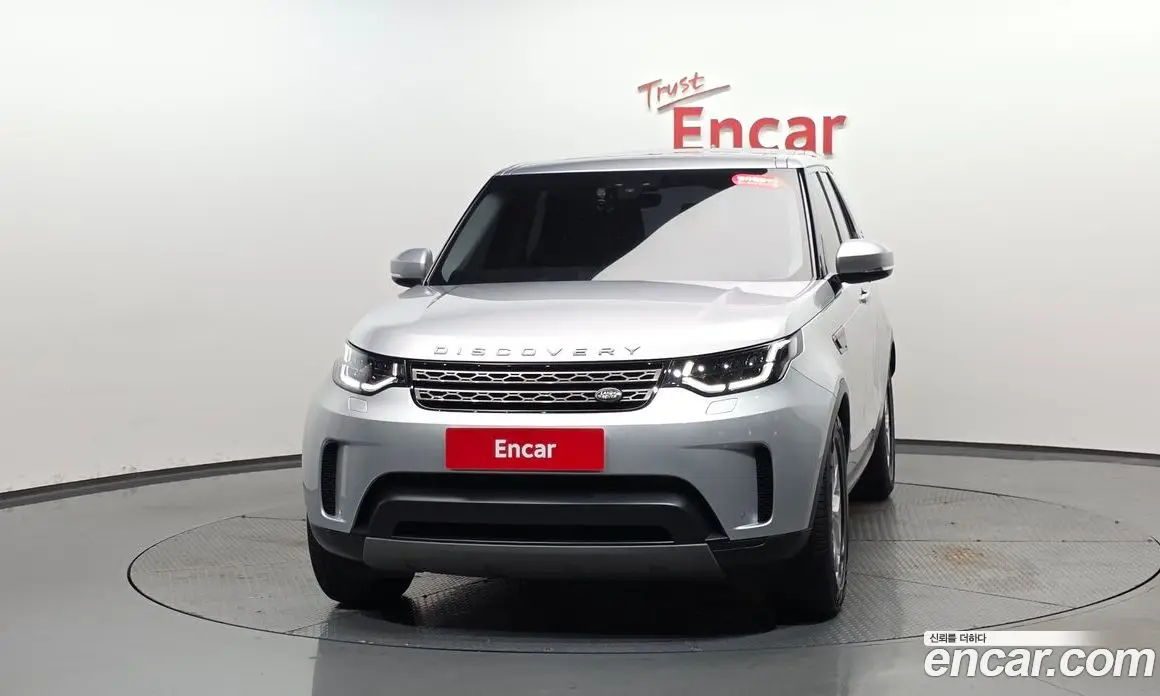 Land Rover Discovery 2018 2.0 автомат (гидро), фото 2