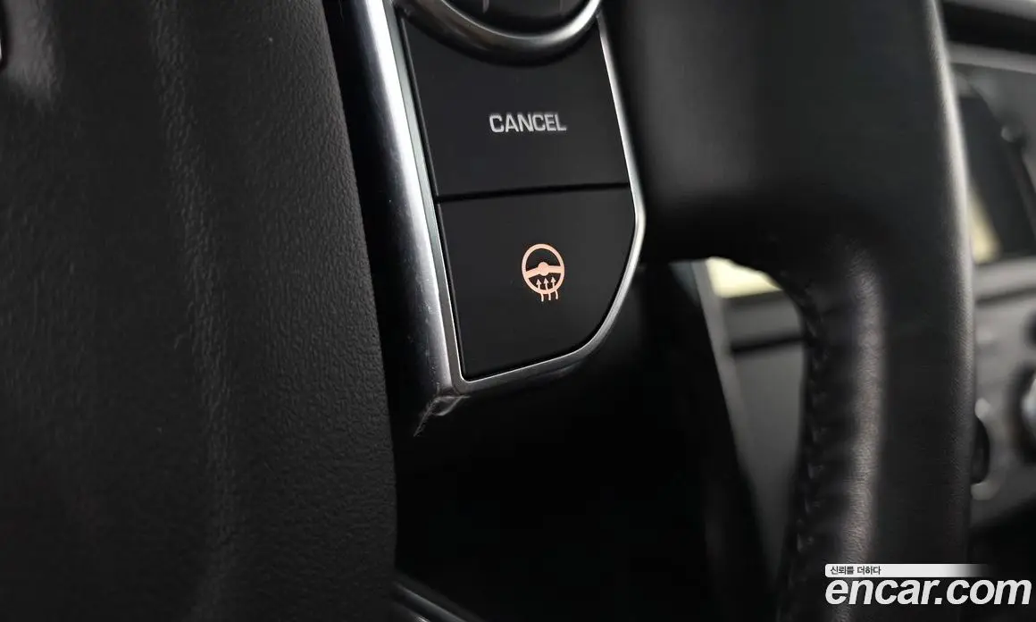 Land Rover Discovery 2018 2.0 автомат (гидро), фото 35