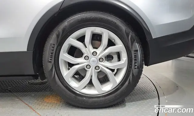 Land Rover Discovery 2018 2.0 автомат (гидро), миниатюра 6