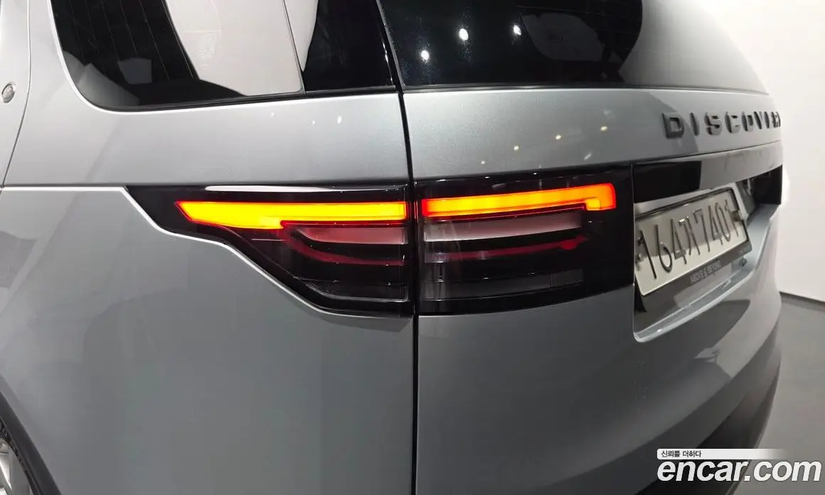 Land Rover Discovery 2018 2.0 автомат (гидро), фото 8