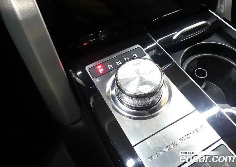Land Rover Range Rover 2014 4.4 автомат (гидро), фото 9 Land Rover Range Rover 2014 4.4 автомат (гидро), фото 9