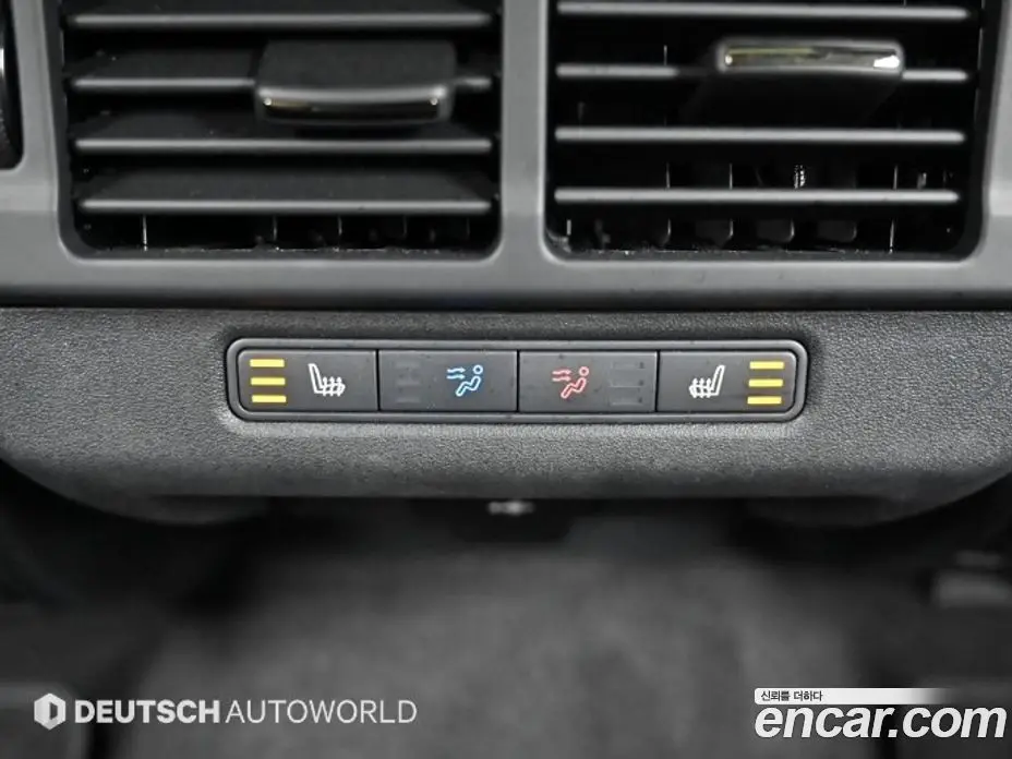 Land Rover Range Rover Evoque 2025 2.0 автомат (гидро), фото 16