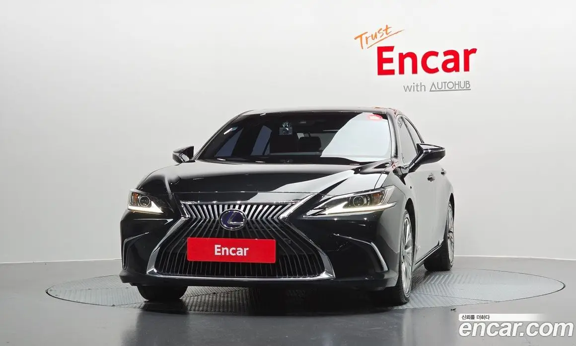 Lexus ES 2020 2.5 автомат (гидро), фото 3 Lexus ES 2020 2.5 автомат (гидро), фото 3