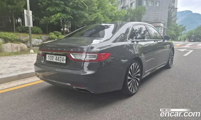 Lincoln Continental 2017 3.0 автомат (гидро), миниатюра 2 Lincoln Continental 2017 3.0 автомат (гидро), миниатюра 2