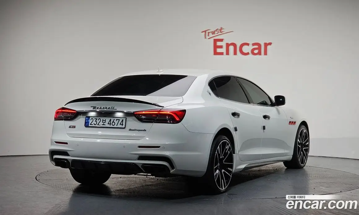 Maserati Quattroporte 2014 3.8 автомат (гидро), фото 1 Maserati Quattroporte 2014 3.8 автомат (гидро), фото 1
