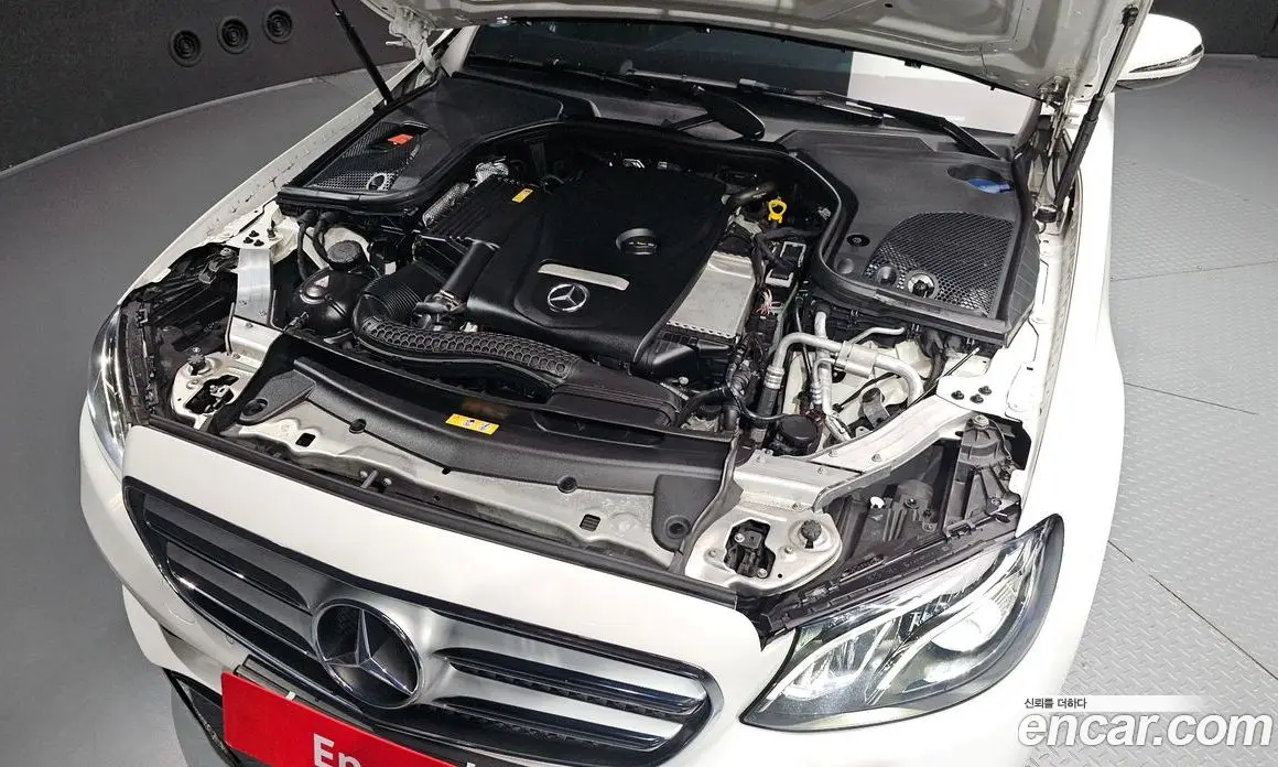 Mercedes-Benz E-Class 2016 2.0 автомат (гидро), фото 6