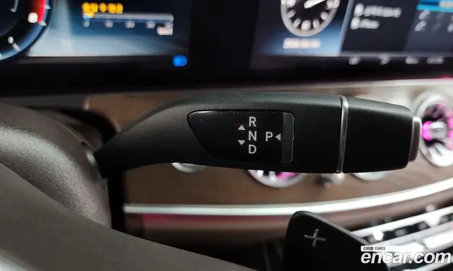Mercedes-Benz E-Class 2019 2.0 автомат (гидро), миниатюра 12
