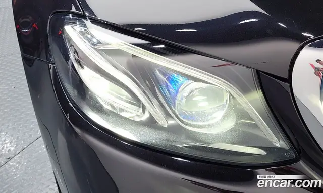 Mercedes-Benz E-Class 2019 2.0 автомат (гидро), миниатюра 8