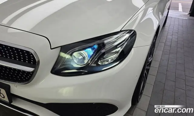 Mercedes-Benz E-Class 2019 2.0 автомат (гидро), миниатюра 8