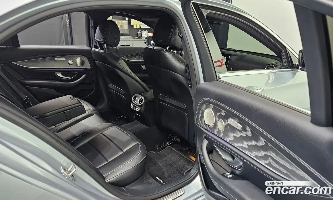 Mercedes-Benz E-Class 2022 2.0 автомат (гидро), фото 17