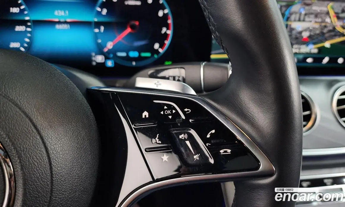 Mercedes-Benz E-Class 2023 2.0 автомат (гидро), фото 16