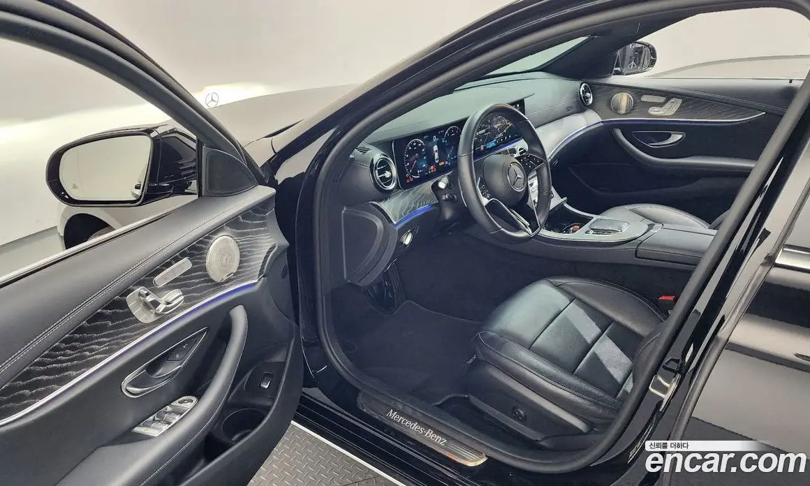 Mercedes-Benz E-Class 2023 2.0 автомат (гидро), фото 10