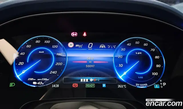 Mercedes-Benz EQS 2023 0.3 автомат (гидро), миниатюра 11