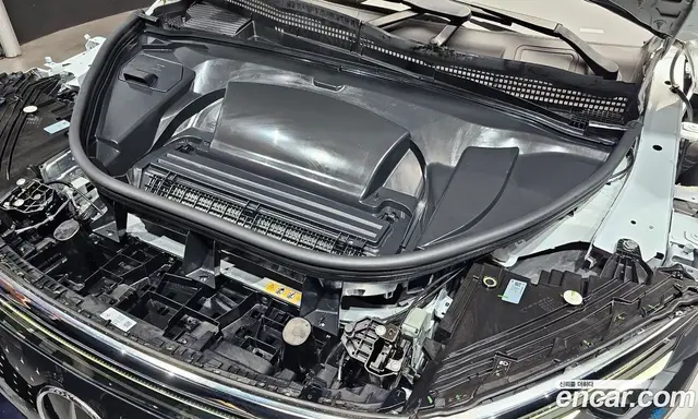 Mercedes-Benz EQS 2023 0.3 автомат (гидро), миниатюра 6