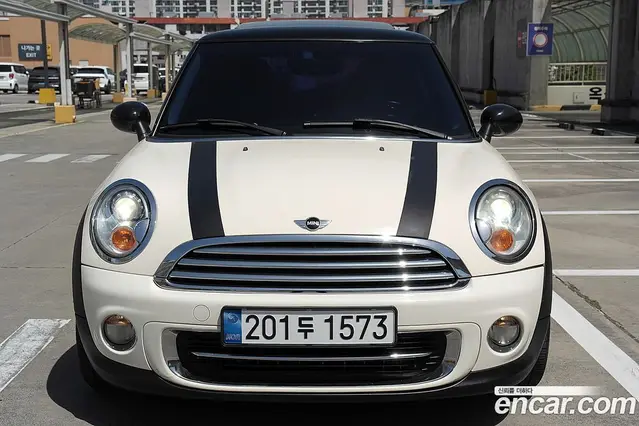 Mini Cooper 2013 2.0 автомат (гидро), миниатюра 3 Mini Cooper 2013 2.0 автомат (гидро), миниатюра 3