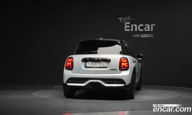 Mini Cooper 2021 2.0 автомат (гидро), миниатюра 4
