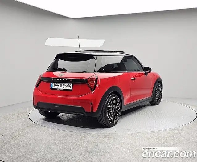 Mini Cooper 2025 2.0 автомат (гидро), миниатюра 2 Mini Cooper 2025 2.0 автомат (гидро), миниатюра 2