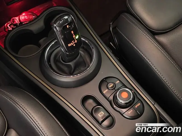 Mini Countryman 2021 1.5 автомат (гидро), миниатюра 10 Mini Countryman 2021 1.5 автомат (гидро), миниатюра 10