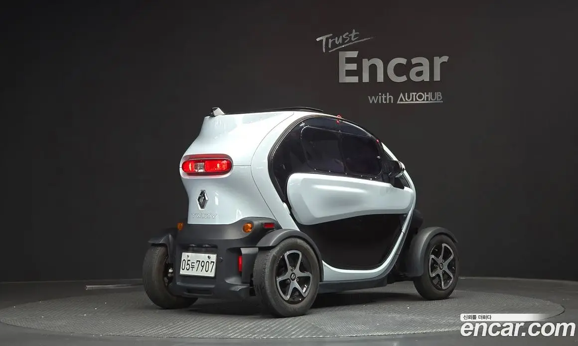 Renault (Samsung) Twizy 2017 0.1 автомат (гидро), фото 2