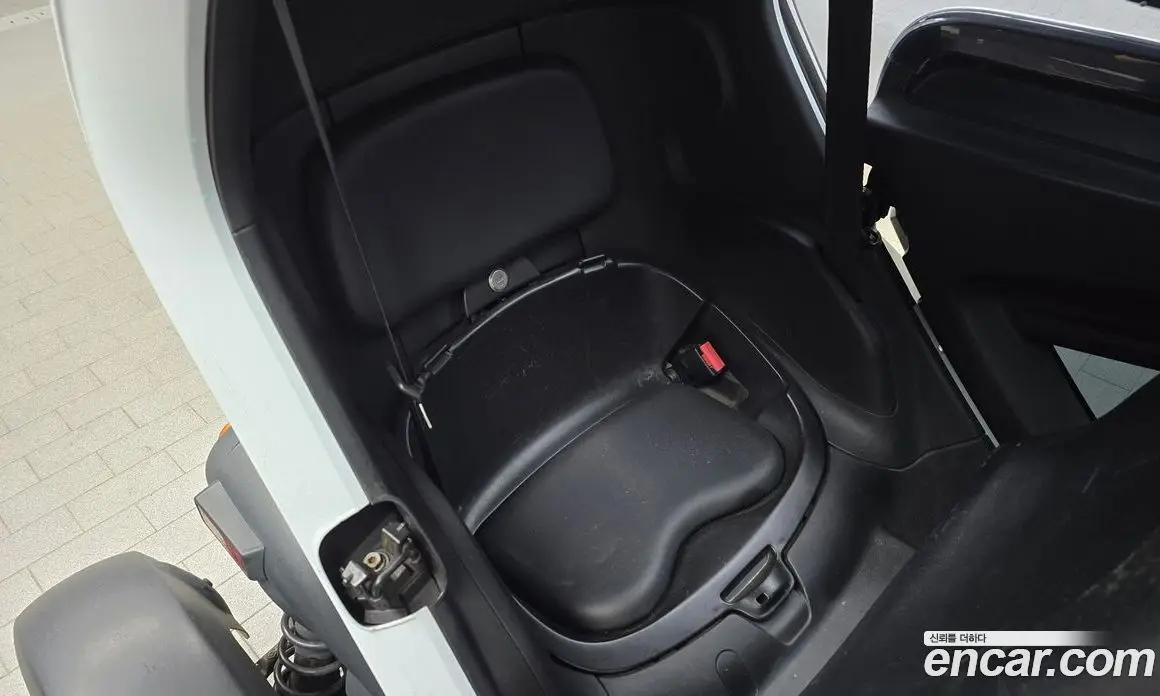 Renault (Samsung) Twizy 2017 0.1 автомат (гидро), фото 18