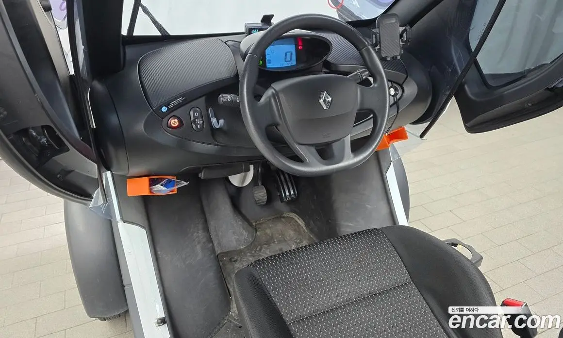 Renault (Samsung) Twizy 2017 0.1 автомат (гидро), фото 10