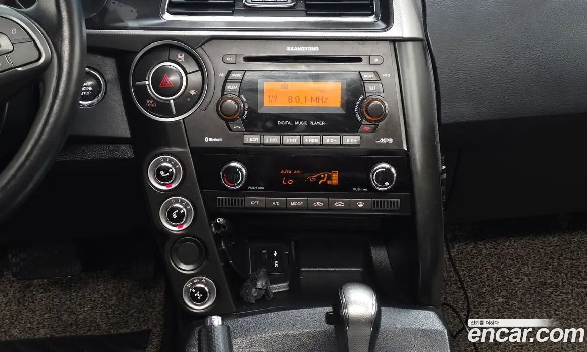 SsangYong Korando 2016 2.2 автомат (гидро), фото 14