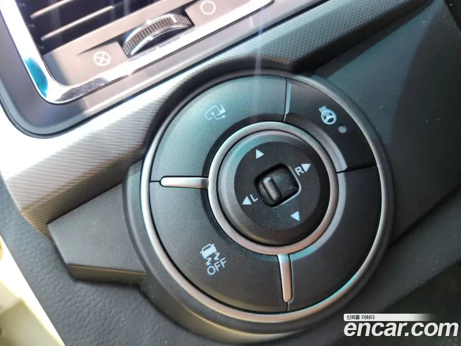 SsangYong Korando 2017 2.2 автомат (гидро), фото 15
