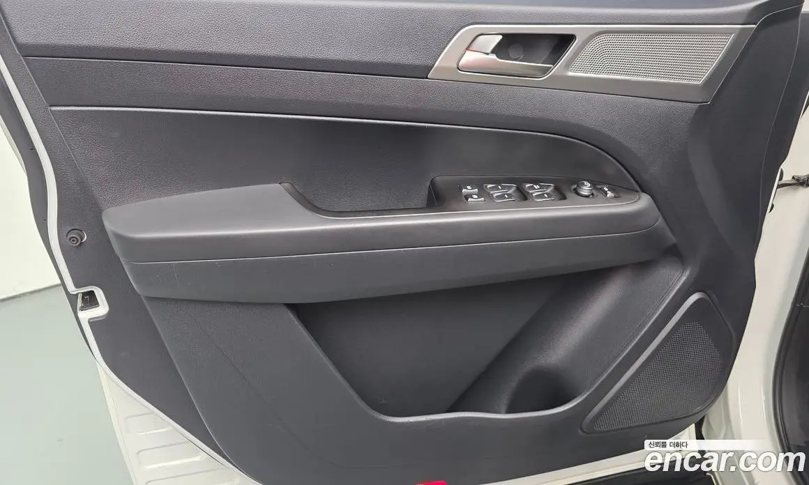 SsangYong Rexton 2018 2.2 автомат (гидро), фото 14