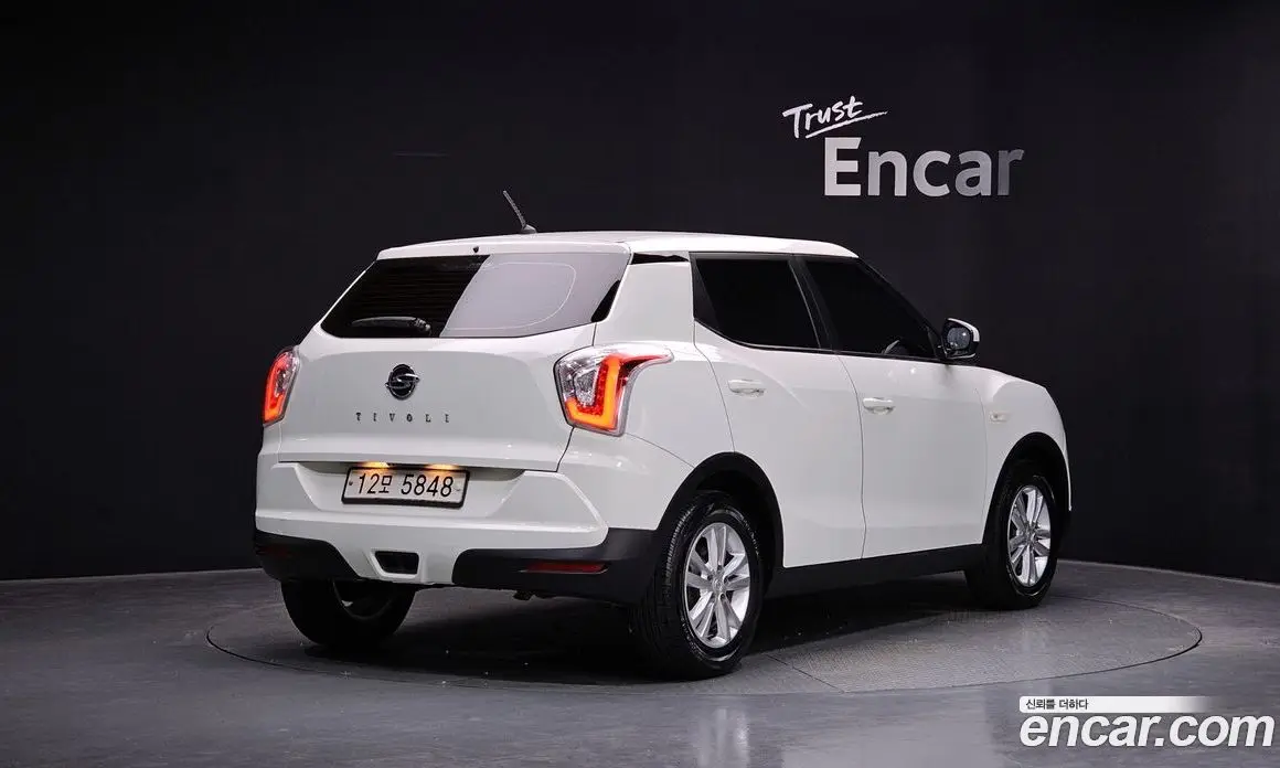 SsangYong TIBOLI 2015 1.6 автомат (гидро), фото 2 SsangYong TIBOLI 2015 1.6 автомат (гидро), фото 2