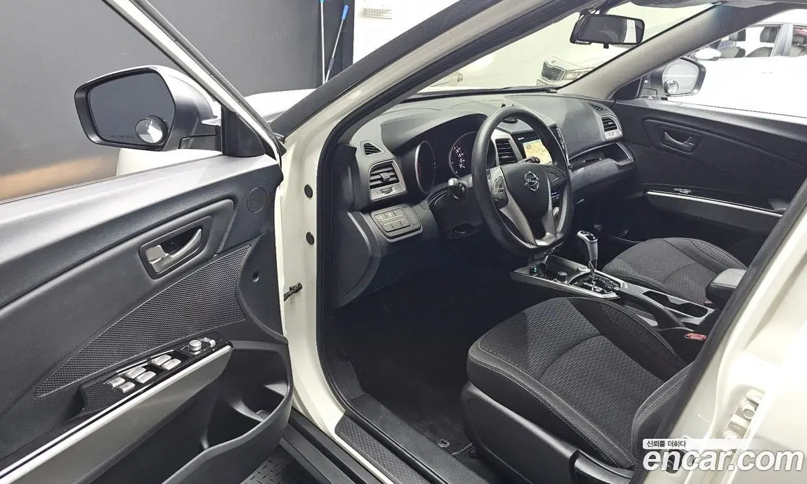 SsangYong TIBOLI 2015 1.6 автомат (гидро), фото 13 SsangYong TIBOLI 2015 1.6 автомат (гидро), фото 13