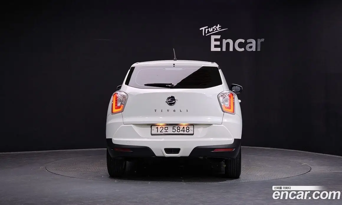 SsangYong TIBOLI 2015 1.6 автомат (гидро), фото 4 SsangYong TIBOLI 2015 1.6 автомат (гидро), фото 4