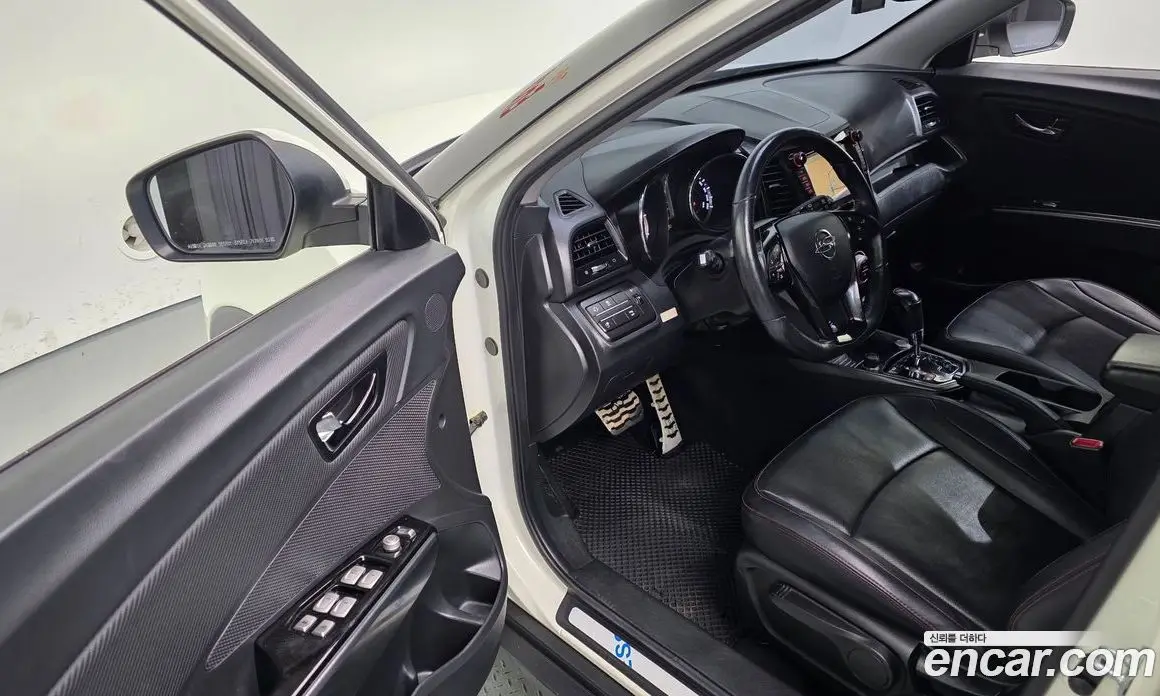 SsangYong TIBOLI 2016 1.6 автомат (гидро), фото 11