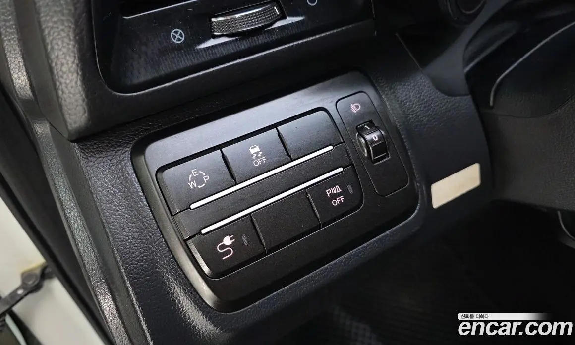 SsangYong TIBOLI 2016 1.6 автомат (гидро), фото 13