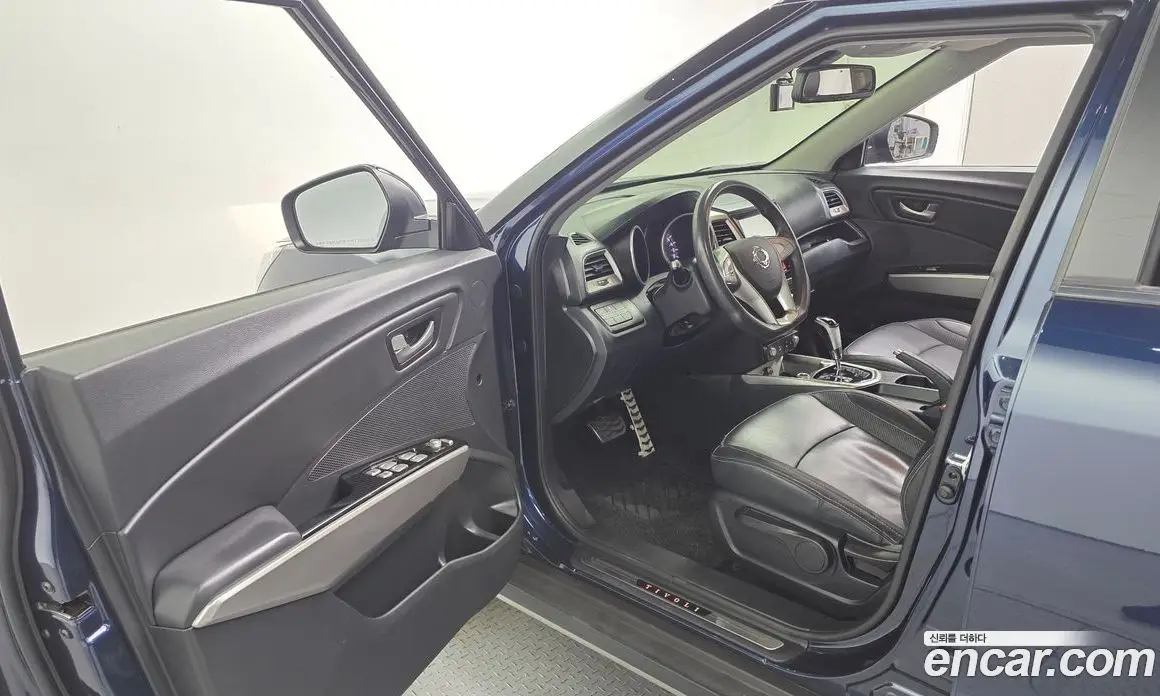 SsangYong TIBOLI 2017 1.6 автомат (гидро), фото 10