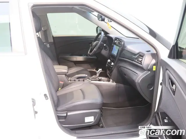 SsangYong TIBOLI 2021 1.5 автомат (гидро), миниатюра 11