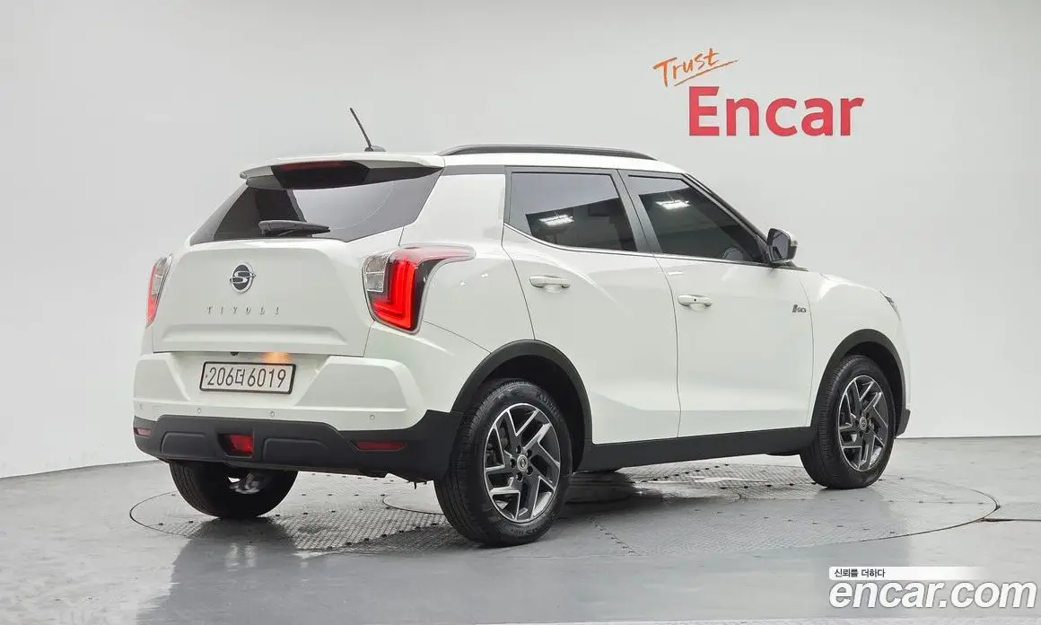 SsangYong TIBOLI 2022 1.5 автомат (гидро), фото 2