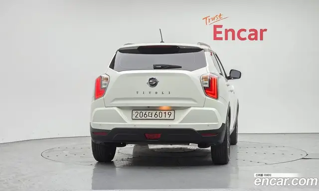 SsangYong TIBOLI 2022 1.5 автомат (гидро), миниатюра 4