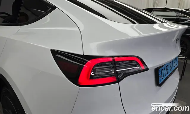 Tesla Model Y 2024 0.2 автомат (гидро), миниатюра 9