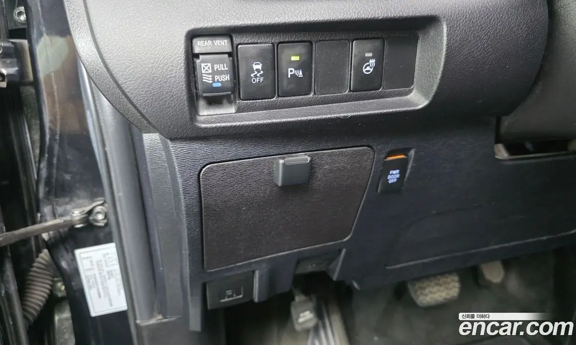 Toyota Sienna 2018 3.5 автомат (гидро), фото 14 Toyota Sienna 2018 3.5 автомат (гидро), фото 14