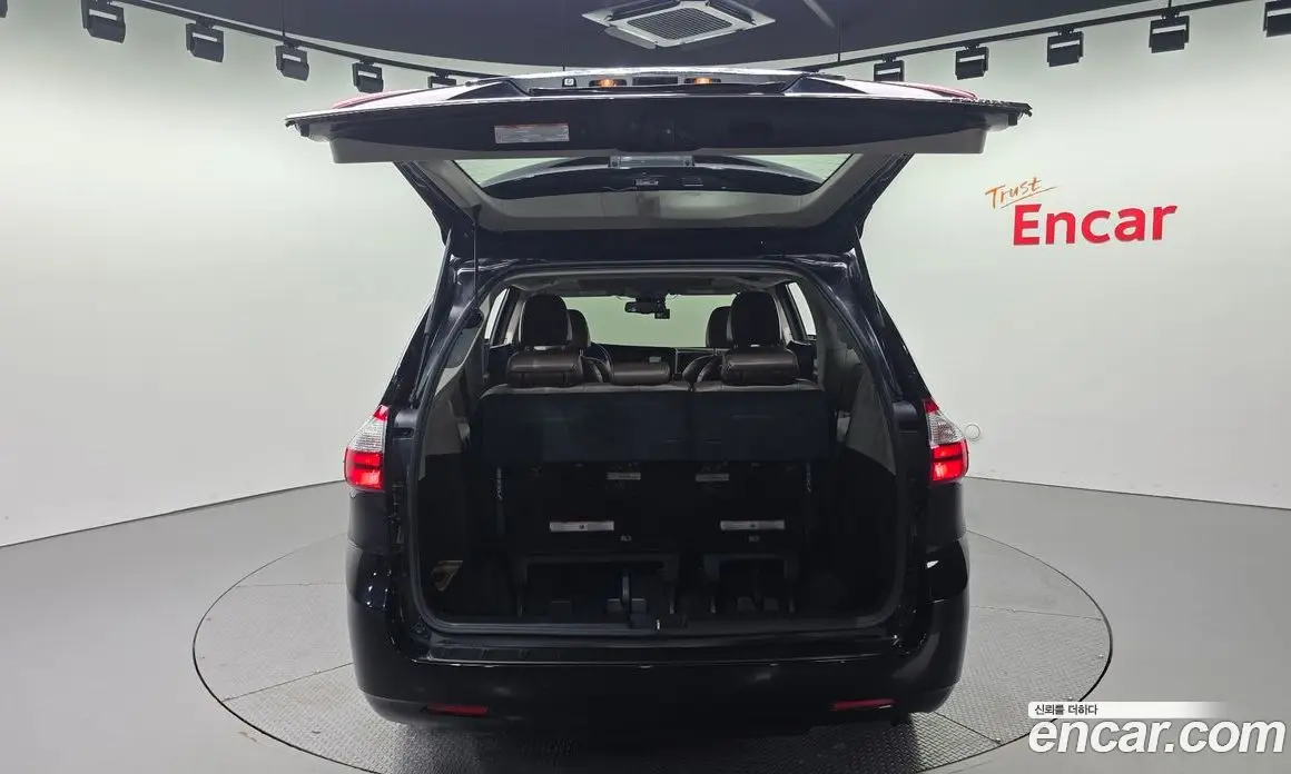 Toyota Sienna 2018 3.5 автомат (гидро), фото 20 Toyota Sienna 2018 3.5 автомат (гидро), фото 20