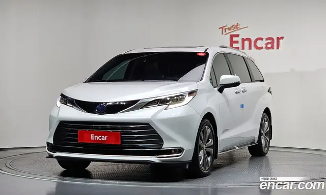 Toyota Sienna 2024 2.5 автомат (гидро), миниатюра 1 Toyota Sienna 2024 2.5 автомат (гидро), миниатюра 1